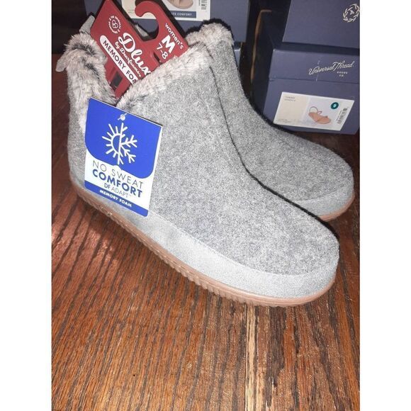New Med 7/8 Dluxe Dearforms Memory Foam Indoor Outdoor Slippers House Shoes NWT - Picture 1 of 5
